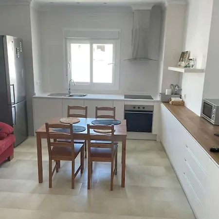 Apartment En Bloque Familiar En Conil De La Fra.