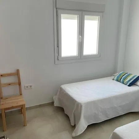 En Bloque Familiar En Conil De La Fra. *